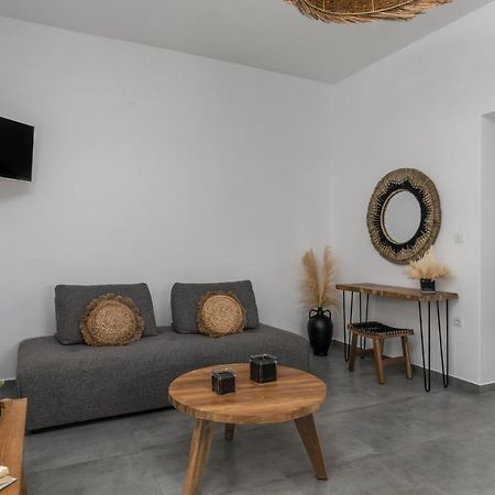 Kallia'S Suites Milos Αδάμας Εξωτερικό φωτογραφία